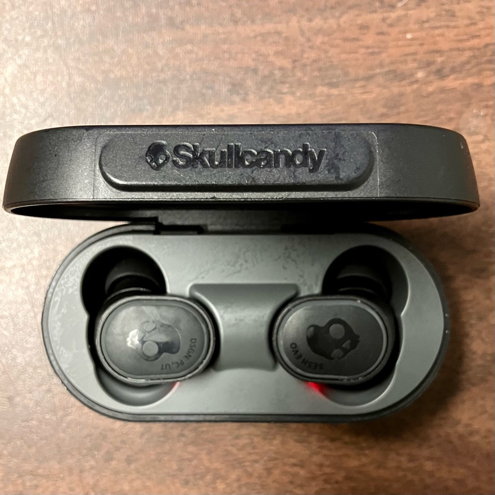 Skullcandy Sesh True Wireless Earbuds in Black